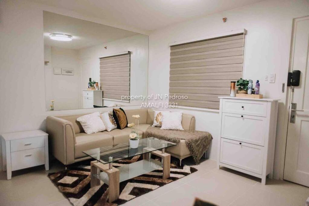 Work-Friendly Mountain-View Condo Near Sm Seaside Cebu Exteriör bild